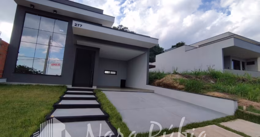 Casa térrea disponível para venda