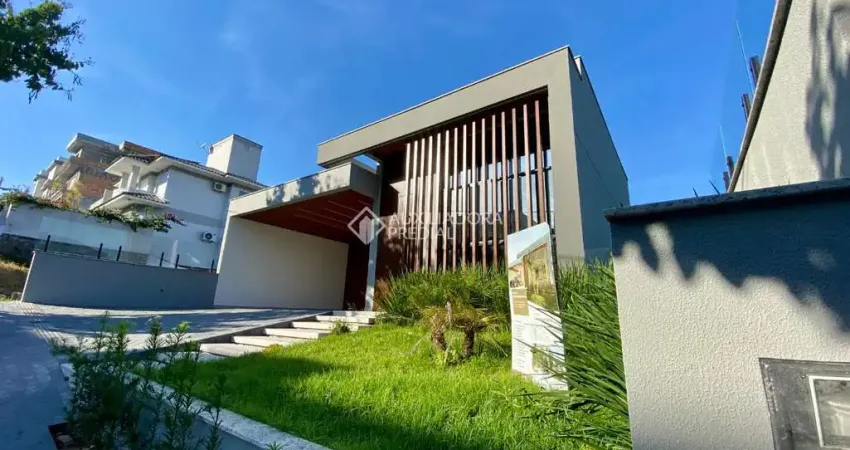 Casa com 3 quartos à venda na Rua dos Rouxinóis, 81, Pedra Branca, Palhoça