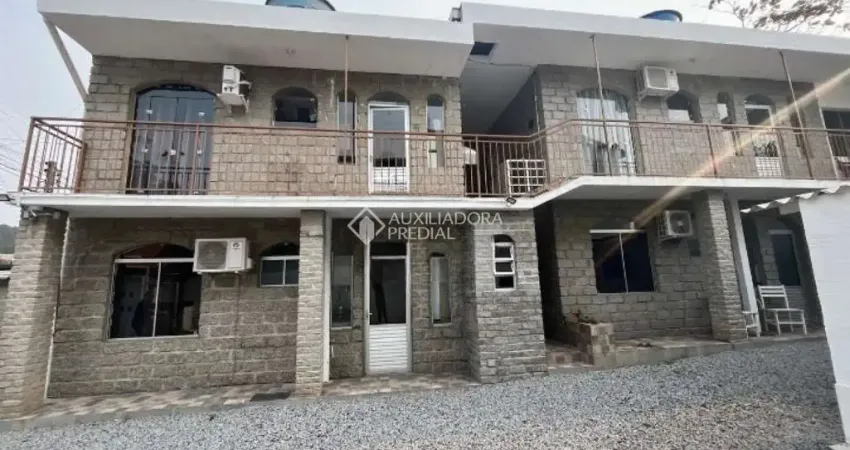 Ponto comercial à venda na Rua Heitor Bittencourt, 135, Canasvieiras, Florianópolis