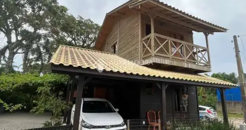 Casa com 2 quartos à venda na Recanto da Figueira, 73, Morro das Pedras, Florianópolis