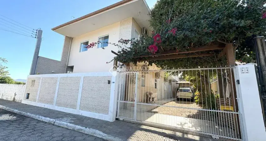 Prédio à venda na Manoel João Ferreira, 142, Barra da Lagoa, Florianópolis