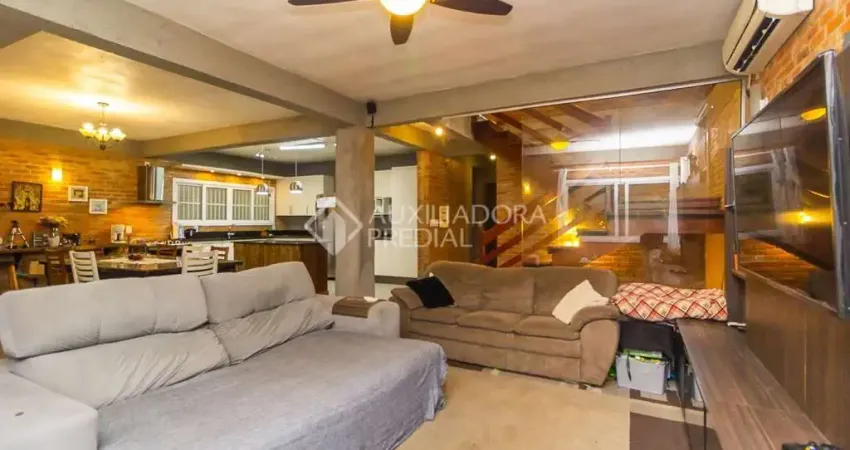 Casa com 4 quartos à venda na Avenida Belém Velho, 3291, Vila Nova, Porto Alegre