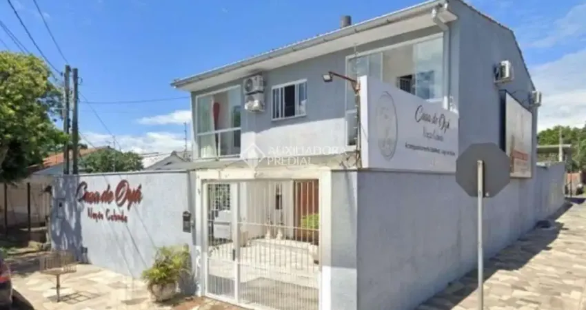 Casa com 3 quartos à venda na Rua Ângelo Barboza, 108, Cavalhada, Porto Alegre