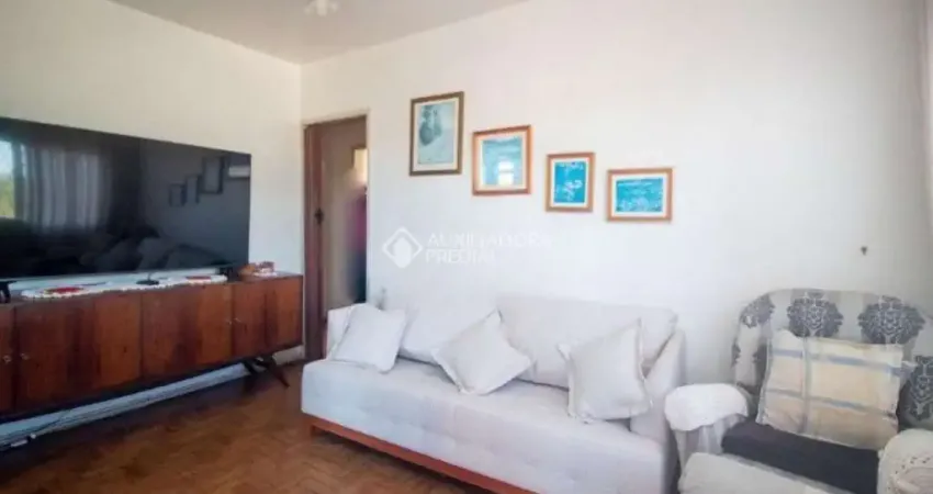 Casa com 3 quartos à venda na Rua Álvaro Osimo Caetano, 94, Santa Tereza, Porto Alegre