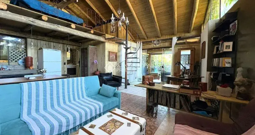 Casa com 2 quartos à venda na Rua Durval Pires da Cunha, 282, Sambaqui, Florianópolis