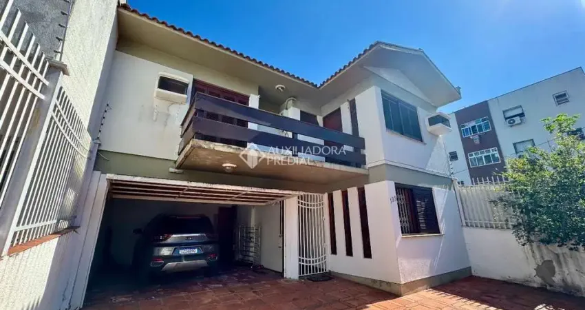 Casa com 4 quartos à venda na Rua Damasco, 123, Azenha, Porto Alegre
