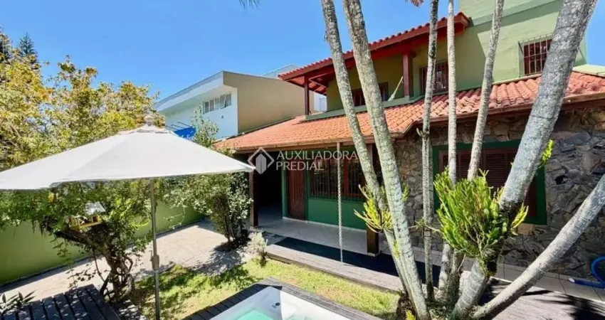 Casa com 4 quartos à venda na Rua João Luiz da Silva Brito, 32, Canasvieiras, Florianópolis