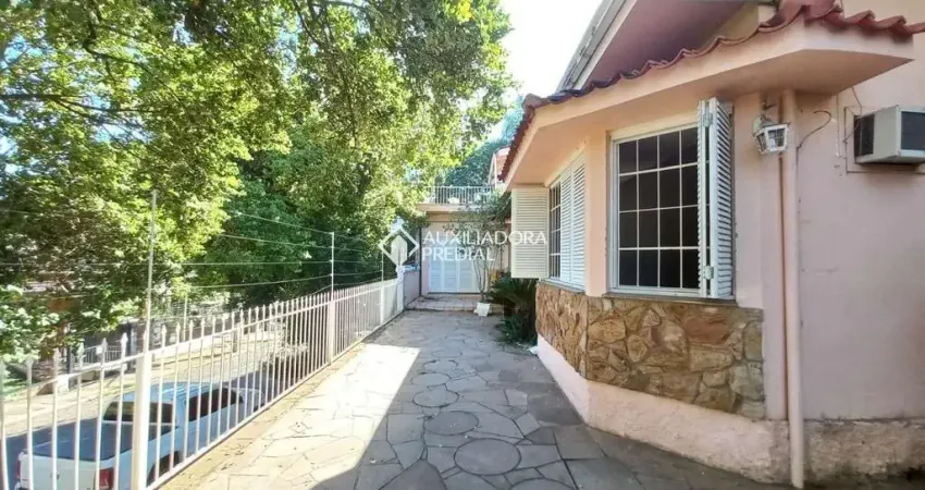 Casa com 3 quartos para alugar na Rua Bagé, 74, Boa Vista, Novo Hamburgo