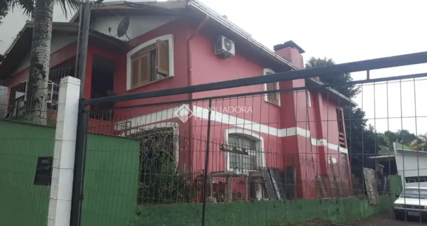 Casa com 3 quartos à venda na Rua dos Ipês, 338, Montanha, Lajeado