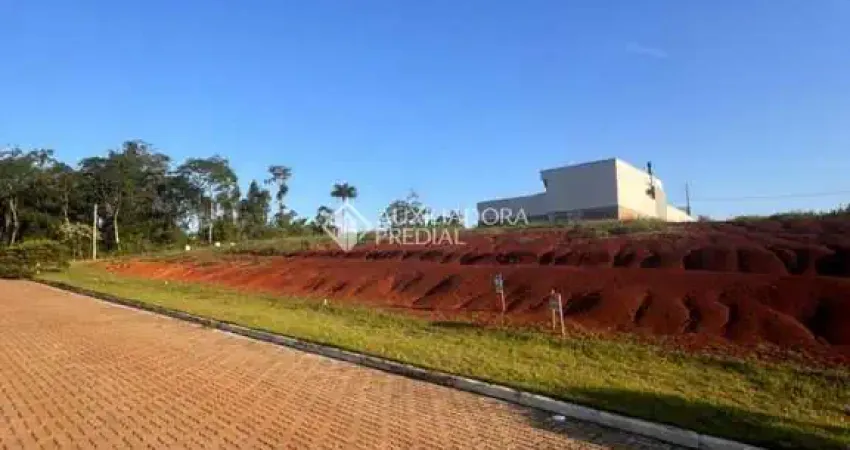 Terreno à venda na Vinte e Cinco de Fevereiro, 554, Bom Pastor, Lajeado