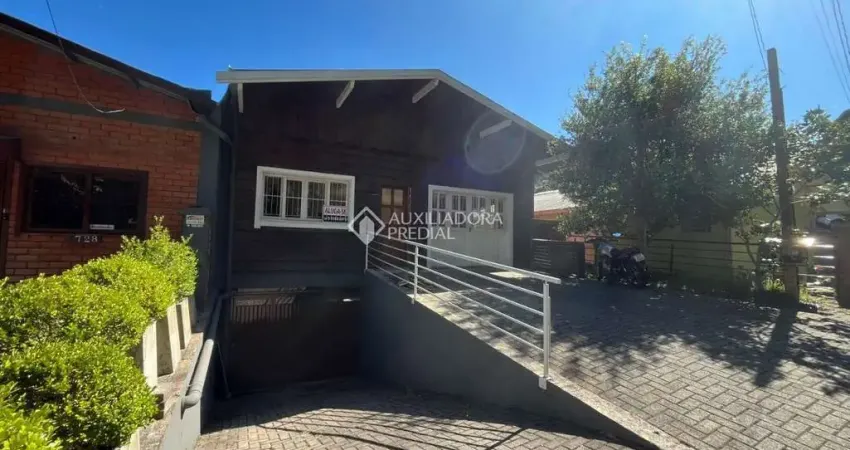 Prédio para alugar na Rua Prefeito Nelson Dinnebier, 1718, Piratini, Gramado