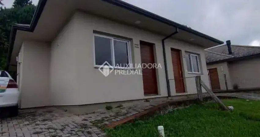Casa com 2 quartos para alugar na Dez De Dezembro, 600, Carazal, Gramado