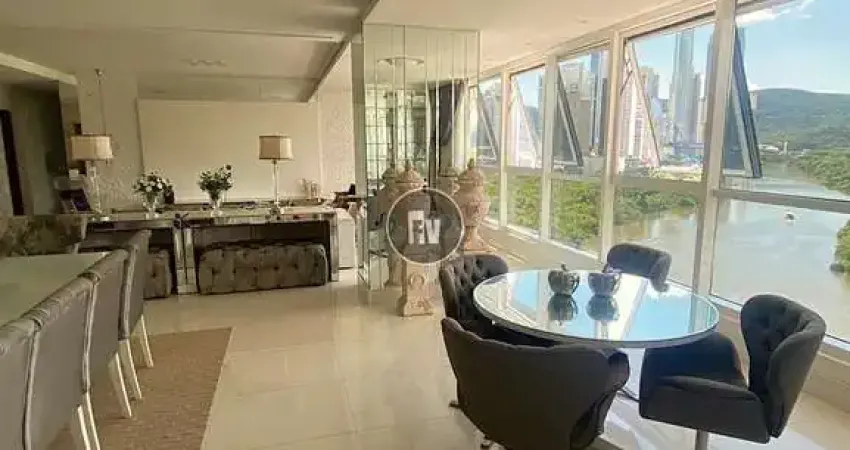 Apartamento com 4 quartos à venda na Rua 3700, 425, Barra Sul, Balneário Camboriú