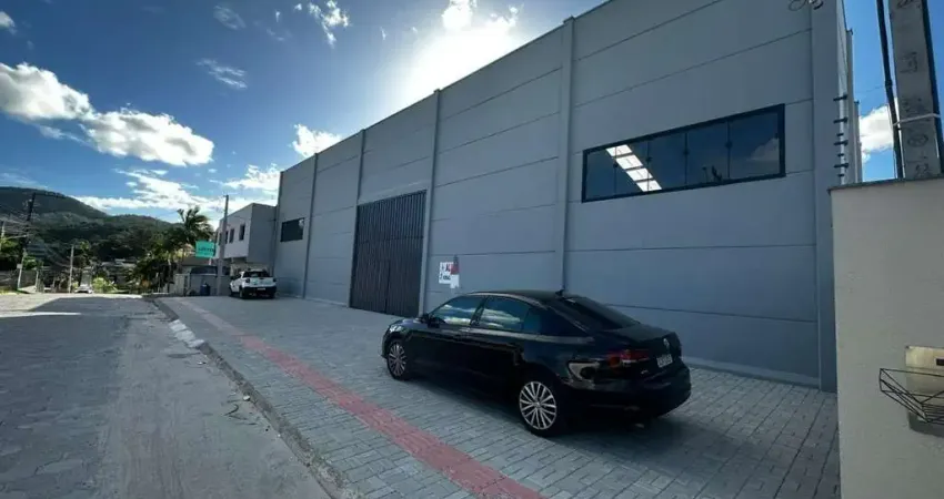 Barracão / Galpão / Depósito para alugar na Rua Santa Cecília, 346, Várzea do Ranchinho, Camboriú