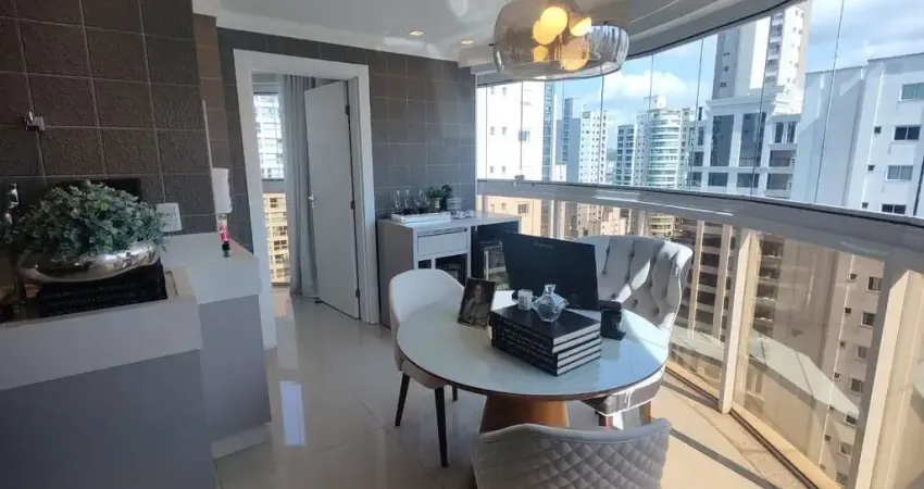 Apartamento com 3 quartos para alugar na Rua 3110, 193, Centro, Balneário Camboriú