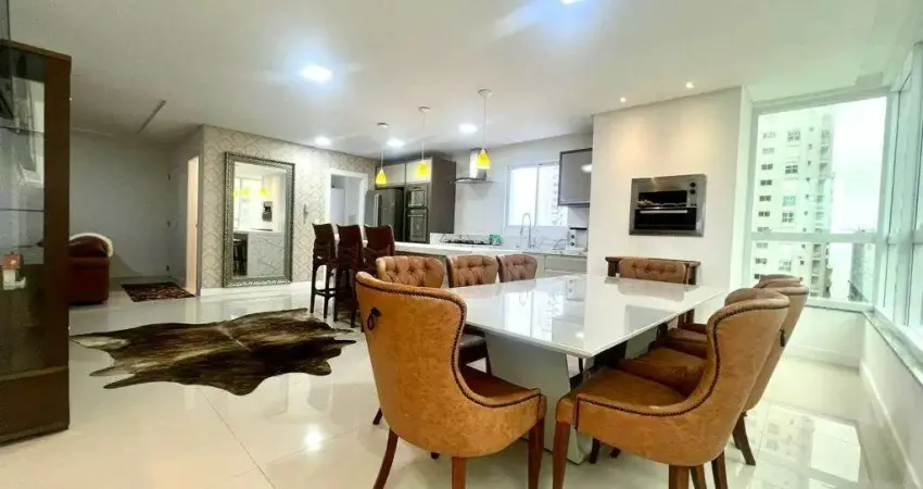 Apartamento com 4 quartos para alugar na Rua 2650, 57, Centro, Balneário Camboriú