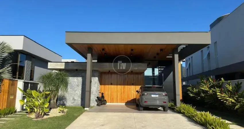 Casa em condomínio fechado com 3 quartos à venda na Rua Ivo José Rebello, 610, Santa Regina, Camboriú