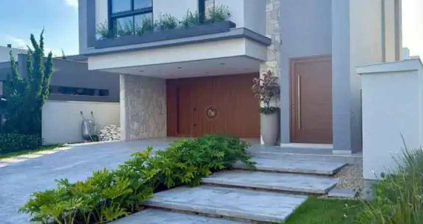 Casa em condomínio fechado com 3 quartos à venda na Rua Rio de Janeiro, 610, Santa Regina, Camboriú