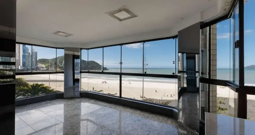 Apartamento com 3 quartos para alugar na Avenida Atlântica, 790, Centro, Balneário Camboriú