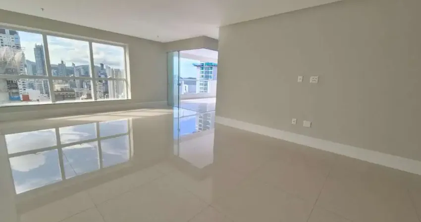Apartamento com 4 quartos à venda na Rua 2000, 121, Centro, Balneário Camboriú