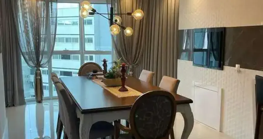 Apartamento com 3 quartos para alugar na Rua 3618, 29, Centro, Balneário Camboriú