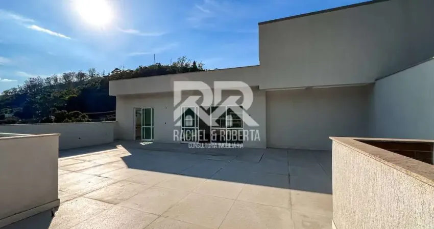 Cobertura novinha em Pimenteiras com linda vista