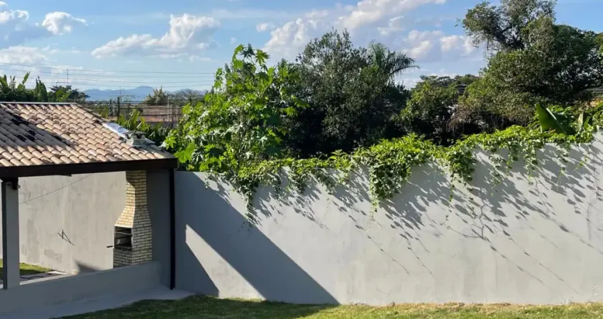 Casa com 2 quartos à venda na Vila Bandeirantes, Caçapava 