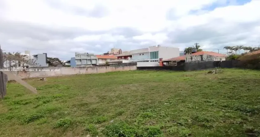 Terreno à venda na Avenida Deputado Aníbal Khury, 4801, Porto Fino, Pontal do Paraná