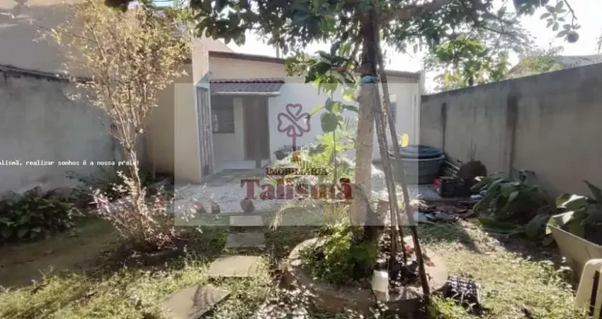 Casa para Venda em Pontal do Paraná, Grajaú, 2 dormitórios, 1 banheiro, 3 vagas