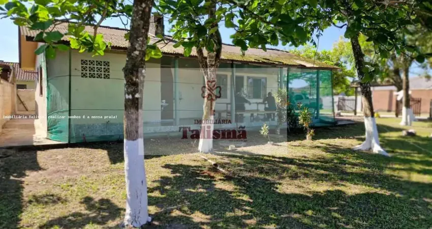 Casa para Venda em Pontal do Paraná, Carmery, 4 dormitórios, 2 banheiros, 1 vaga