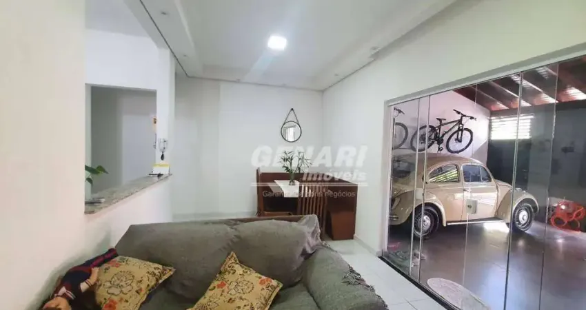 Casa com 3 quartos à venda, 130 m² por R$ 595.000 - Jardim dos Colibris - Indaiatuba/SP