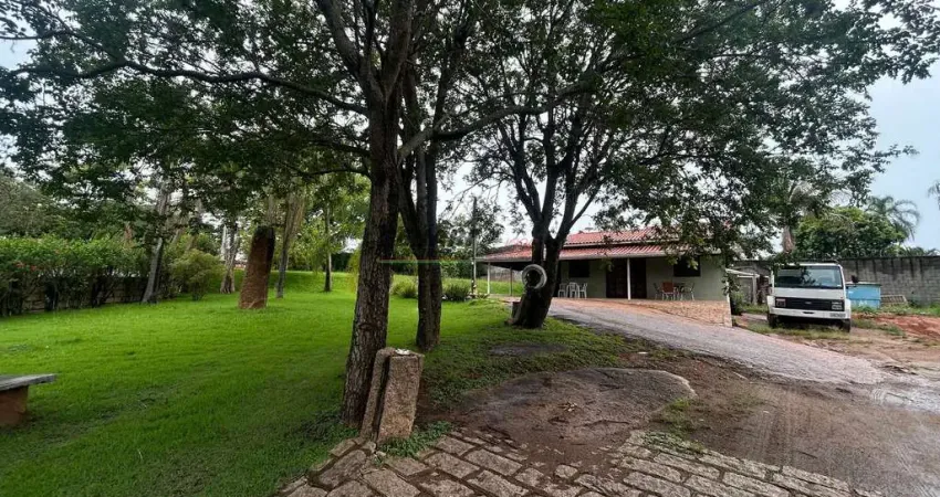 Chácara à venda com 7 Quartos no condomínio, Vale das Laranjeiras, Indaiatuba - SP