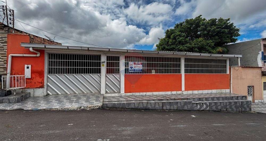 Casa Ampla e Bem Localizada no Cidade Nova!
