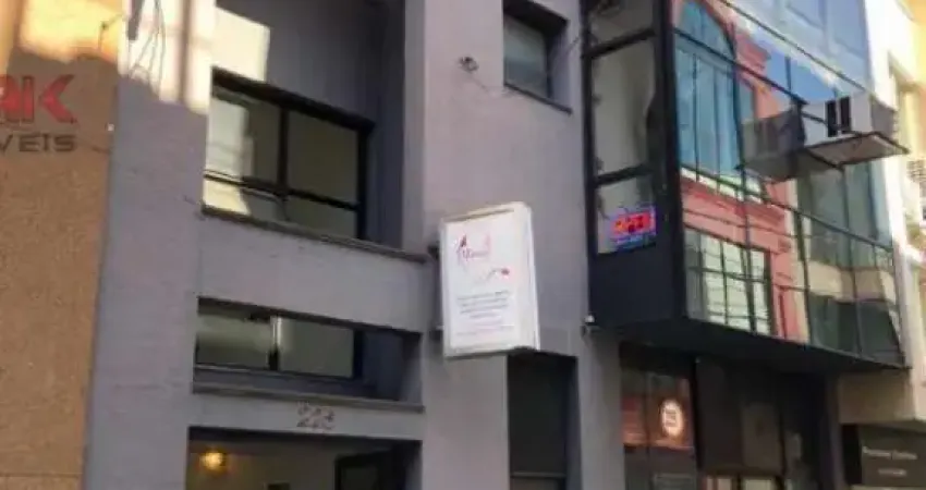 Prédio à venda no Alphaville, Santana de Parnaíba 