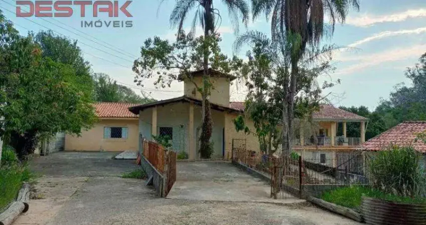 Casa A Venda No Caxambu, Imovel Em Amplo Terreno Com Fins Comerciais Ou Residenciais.