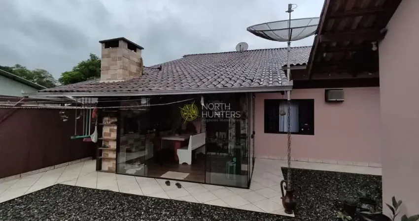 Casa Averbada no bairro João Costa com área construída de 157m²