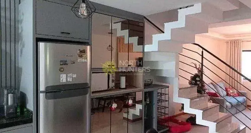 Sobrado com 3 dormitórios à venda, 98 m² por R$ 630.000,00 - Saguaçu - Joinville/SC