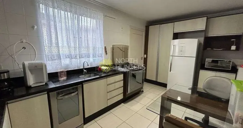 Casa com 3 quartos à venda na Rua Itajubá, Bom Retiro, Joinville