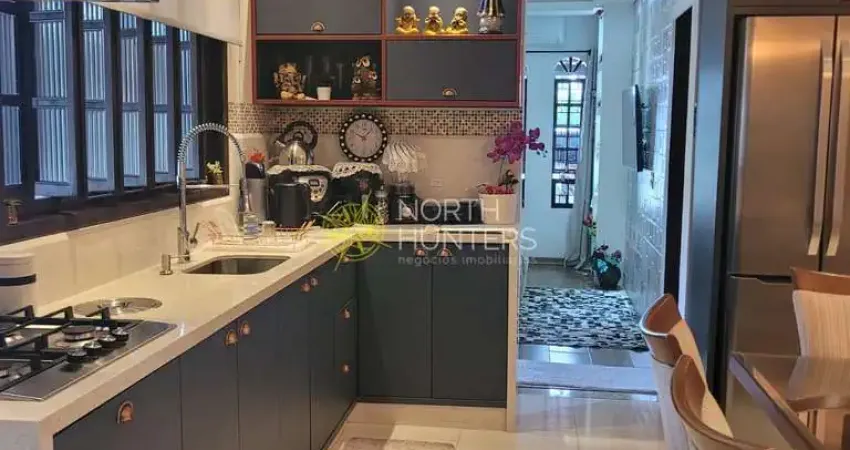 Casa com 5 dormitórios, estuda permuta no Morro do meio.
