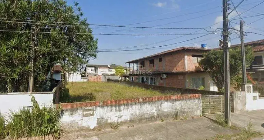 Oportunidade: Terreno plano com 492m² no bairro Boa Vista.