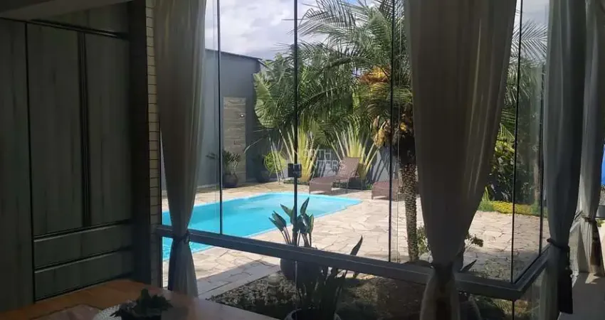 Casa com 3 dormitórios à venda, 230 m² por R$ 1.700.000,00 - Glória - Joinville/SC
