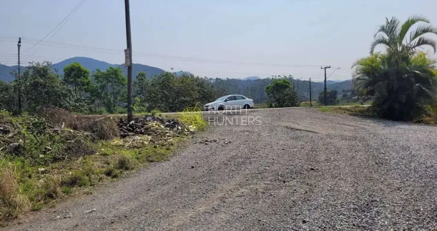Terreno à venda na Rua Rio do Sul, Vila Nova, Joinville