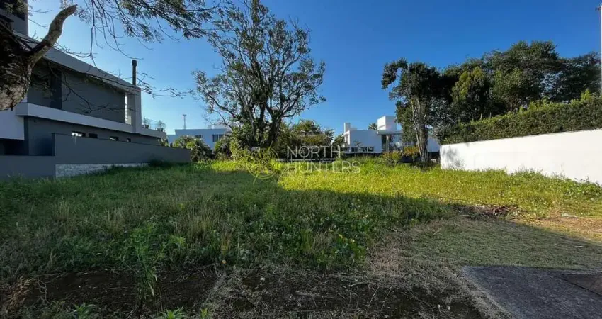Excelente terreno no Amoraeville, 701,50m² em uma ótima localização, Jurere internacional.
