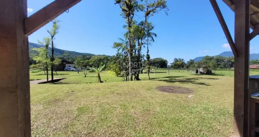 Chácara com 3 dormitórios à venda, 206289 m² por R$ 3.200.000,00 - Vila Nova - Joinville/SC