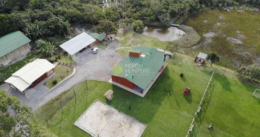 Encantador Sítio em Vargem Pequena: Viva o Melhor do Campo e da Cidade!