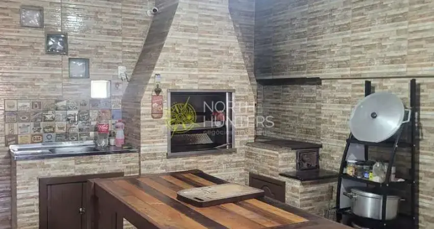 Casa à venda 5 Quartos, 1 Suite, 3 Vagas, 180M², Jarivatuba, Joinville - SC