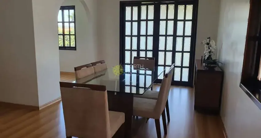 Casa à venda 3 Quartos, 1 Suite, 5 Vagas, 200M², Boa Vista , Joinville - SC