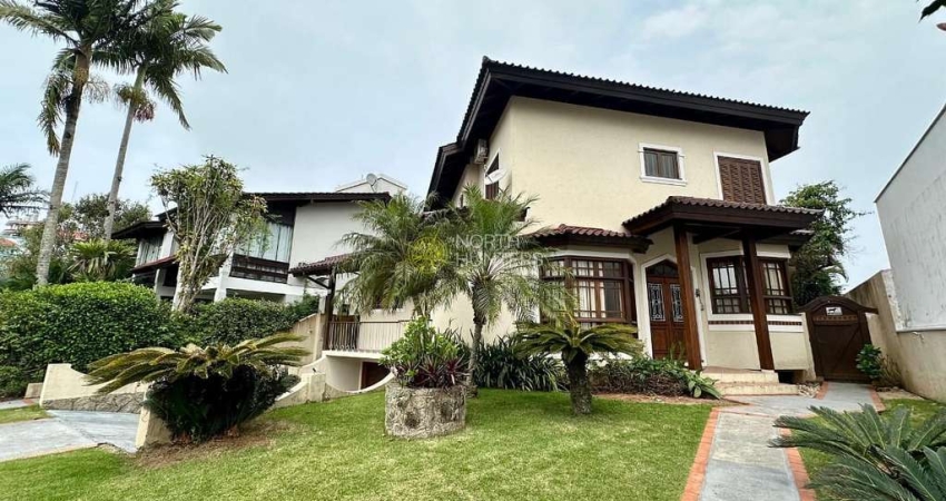 Casa a venda em Jurere Internacional