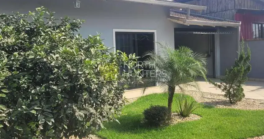 Casa à venda estuda permuta por apartamento de menor valor, Vila Nova, Joinville, SC