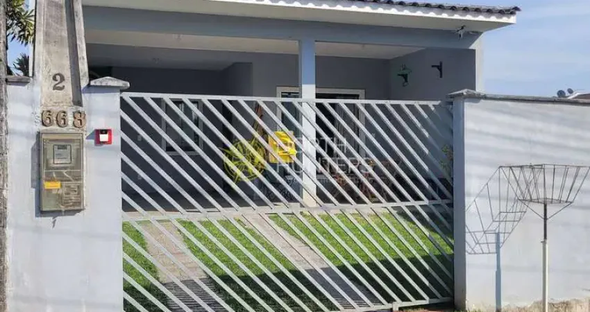 Casa geminada plana, com 1 suíte mais dois dormitórios e área  de festa à venda, Vila Nova, Joinvil
